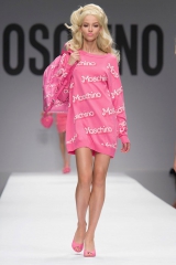 -  Moschino