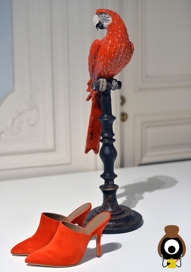 #SuzyPFW: Herms  One Foot in the Country