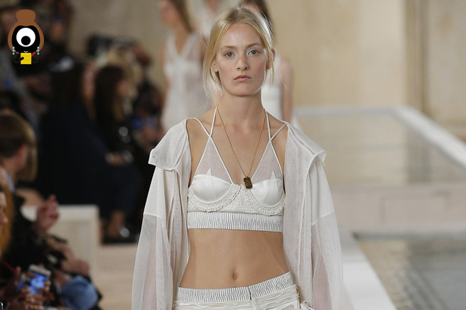 #SuzyPFW: Balenciaga  Wang leaves on a Romantic Note