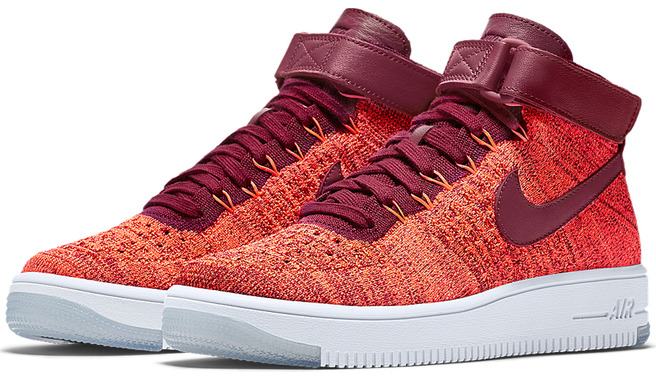  :  Nike Air Force 1 Ultra Flyknit