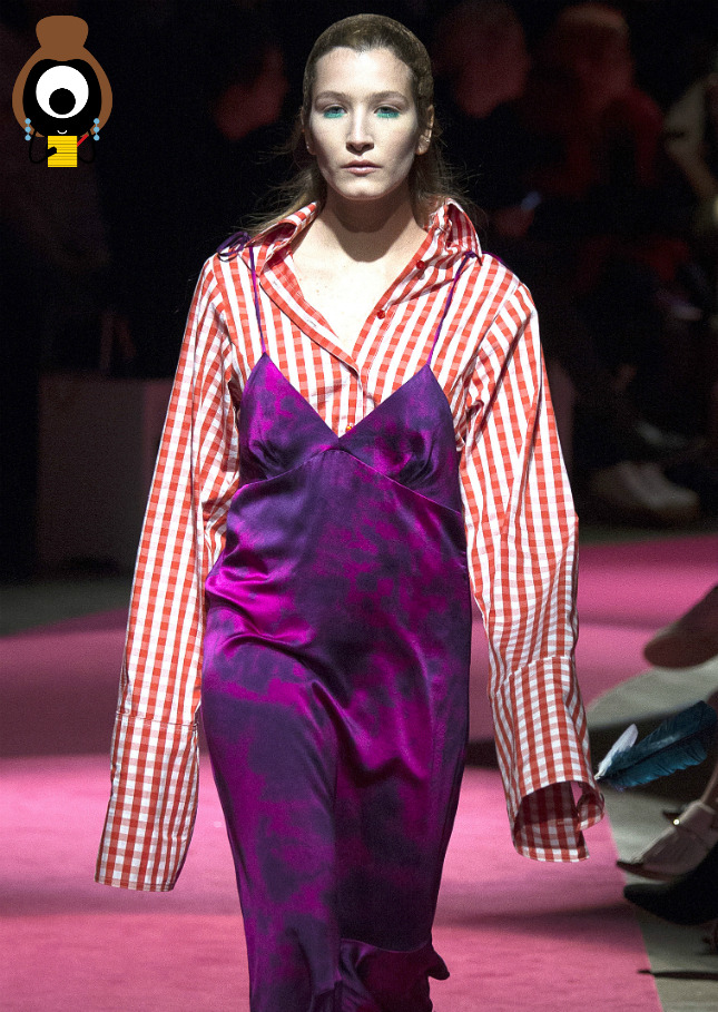 Marques Almeida: Streetwalking