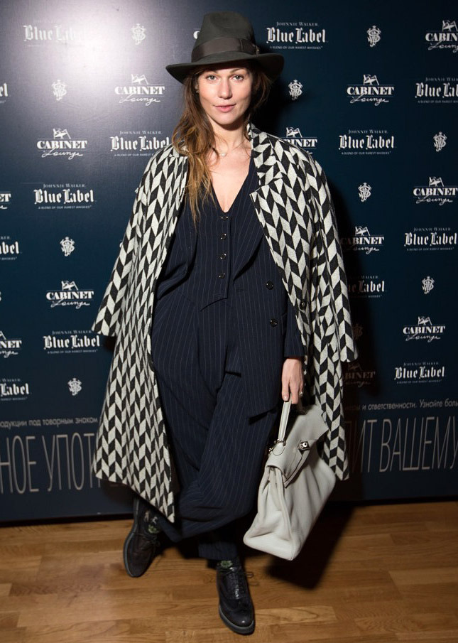     Vika Gazinskaya,  Oksana On X Trends-Brands   Dunhill  