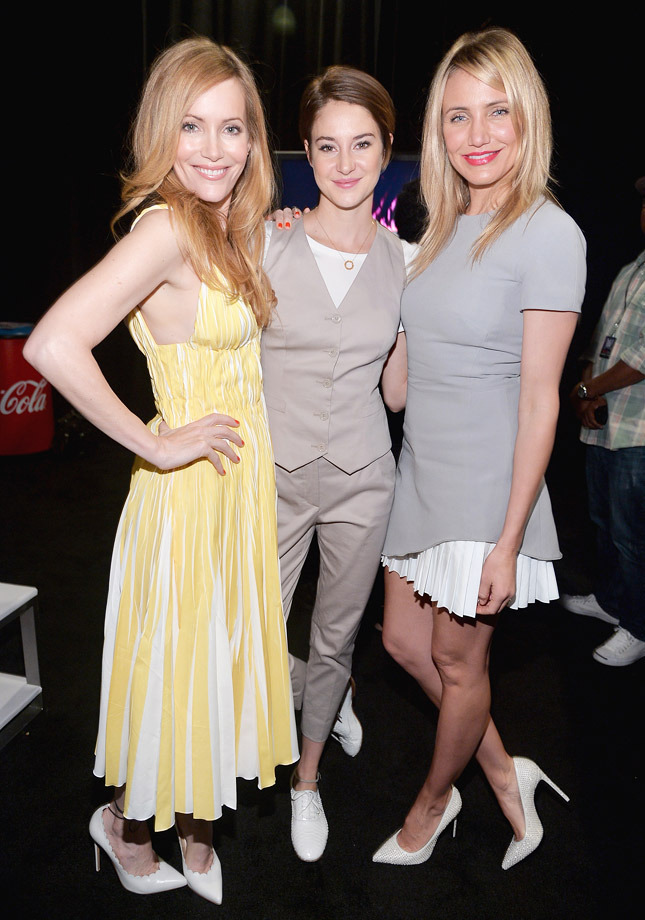     Oscar de la Renta,     Dolce & Gabbana      Victoria Beckham